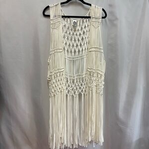 2B Together Los Angeles Boho Macramé Fringe Duster Vest – Size Small